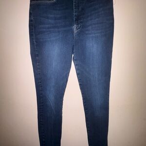 Frame Le One Skinny Jeans